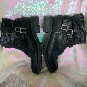 Carlos leather biker/combat boots. Lightly worn. Zipper/clasp